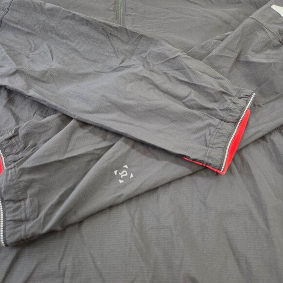 Lululemon Mens Large Ultra Lightweight 1/2 Zip Pullover Hooded Running Jacket - Picture 3 of 14